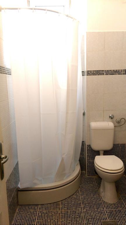 Apartments & Rooms Little Rock Mostar Room photo