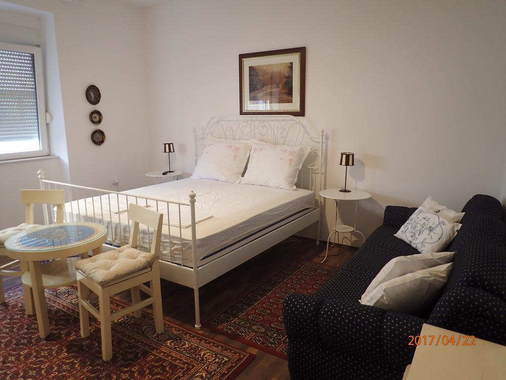 Apartments & Rooms Little Rock Mostar Exterior photo